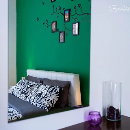 Beautiful In St Peter Apartment *